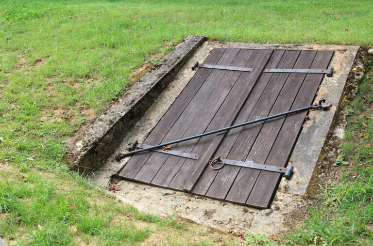 Bunkier w ogrodzie a miejscowy plan zagospodarowania przestrzennego - co sprawdzić przed budową?